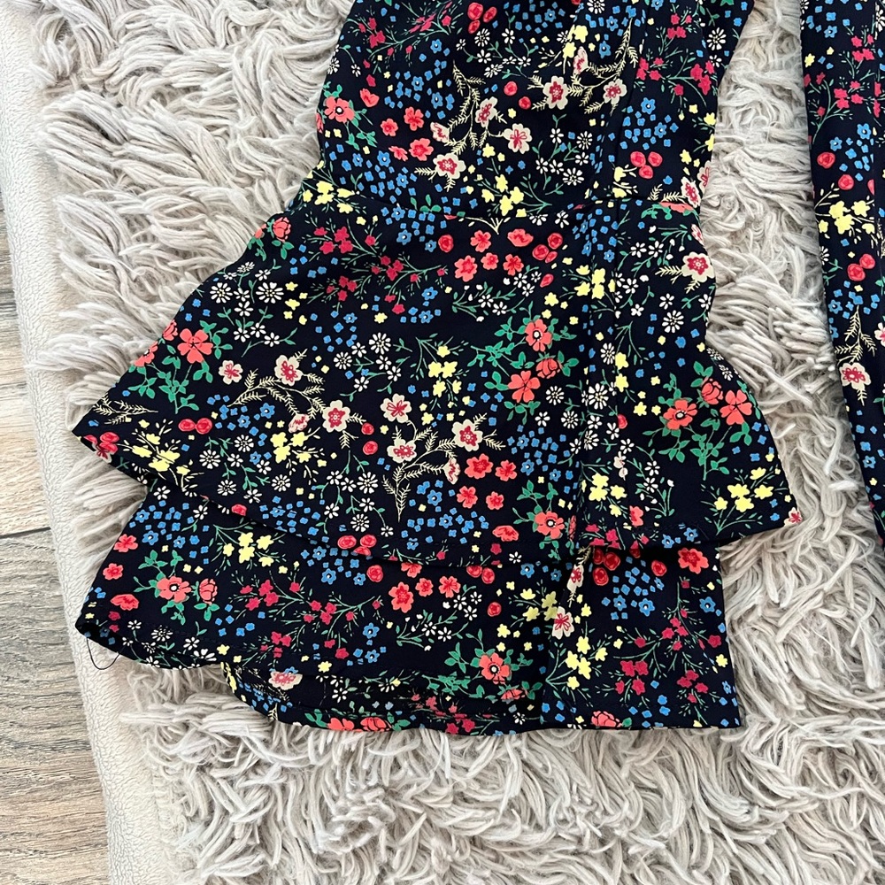 Lucky Brand Floral Flutter Sleeve Off the Shoulder Top SZ M - Picture 7 of 10
